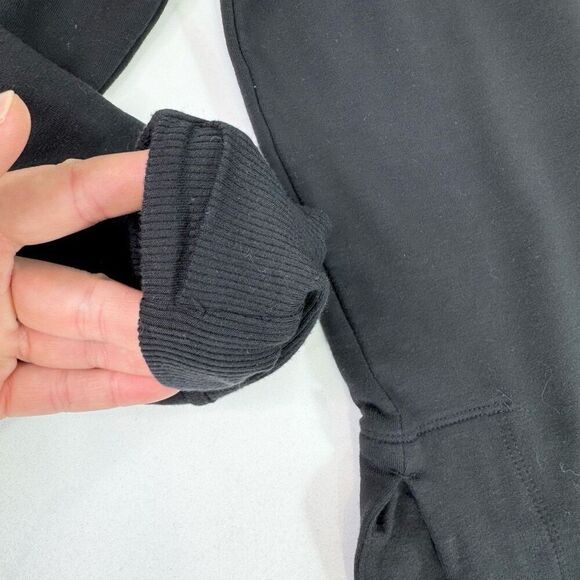 Athleta Top Womens Medium Black Long Sleeve Thumbhole Sweatshirt Material - Picture 2 of 9